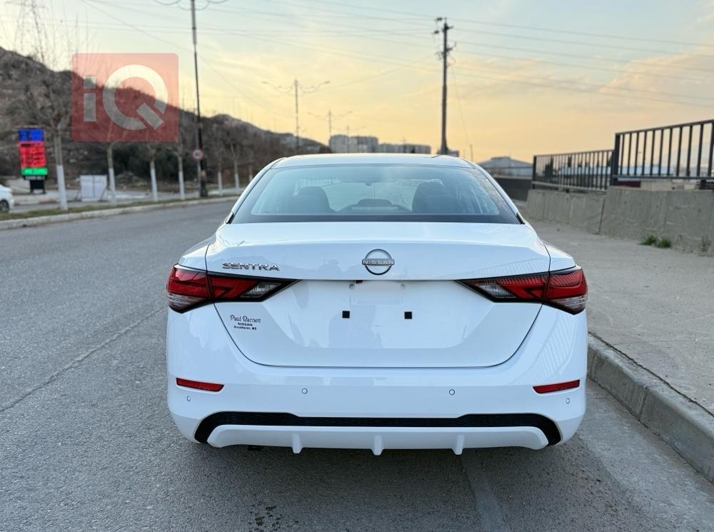 نیسان سێنترا